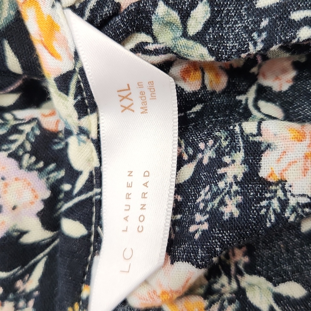 Lauren Conrad 3/4 Sleeve Shirt - Picture 2 of 3